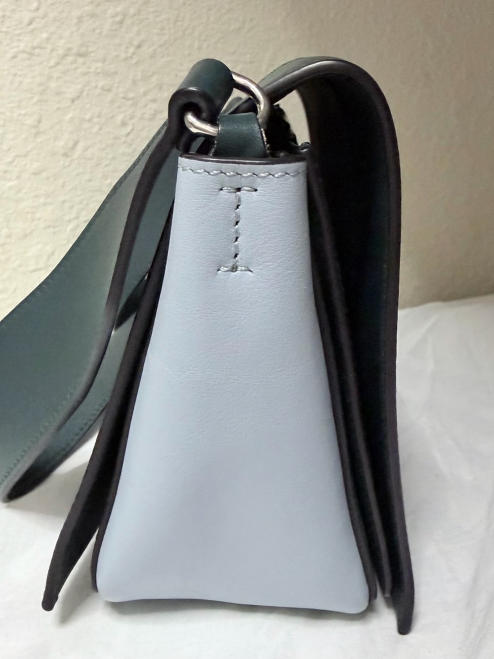 Céline Paris Two-Tone Leather Shoulder Bag - blue & Dark Green - Picture 5 of 12